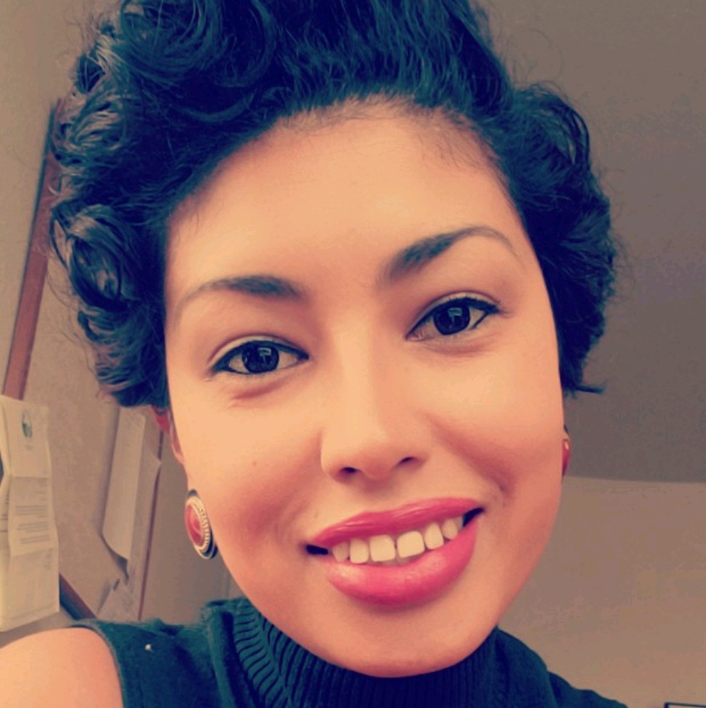 Meet your Posher, Danielle